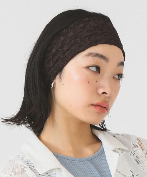 Ray BEAMS(レイビームス)の「レース ヘアバンド(ヘアバンド・レディース・ホワイト/ブラック/ダークブラウン・ONE SIZE)」の4枚目の写真