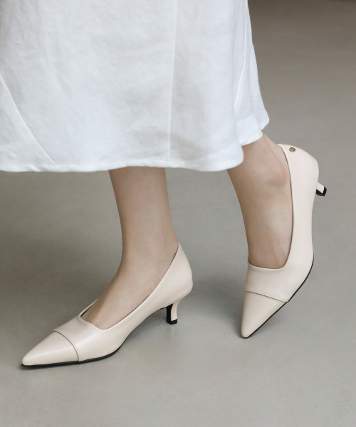 SAPPUN（サプン）の「Pierre スティレット パンプスヒール (5cm)（パンプス・レディース・アイボリー/ブラック/ベージュ/ダークブラウン・22.5cm/23cm/23.5cm/24cm/24.5cm/25cm/25.5cm）」の7枚目の写真