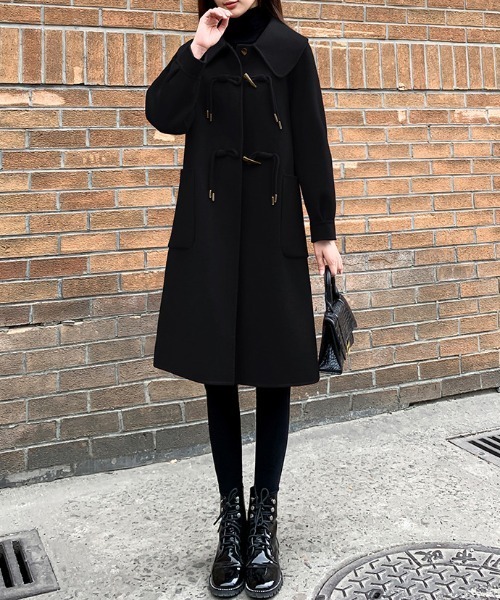 ＆soiree（アンドソワレ）の「ビックカラーミドル丈コート（チェスターコート・レディース・ブラック/レッド・MEDIUM/LARGE/X-LARGE）」の2枚目の写真
