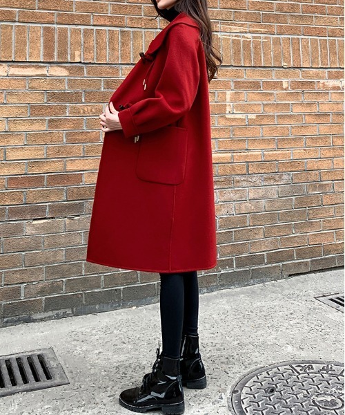 ＆soiree（アンドソワレ）の「ビックカラーミドル丈コート（チェスターコート・レディース・ブラック/レッド・MEDIUM/LARGE/X-LARGE）」の6枚目の写真
