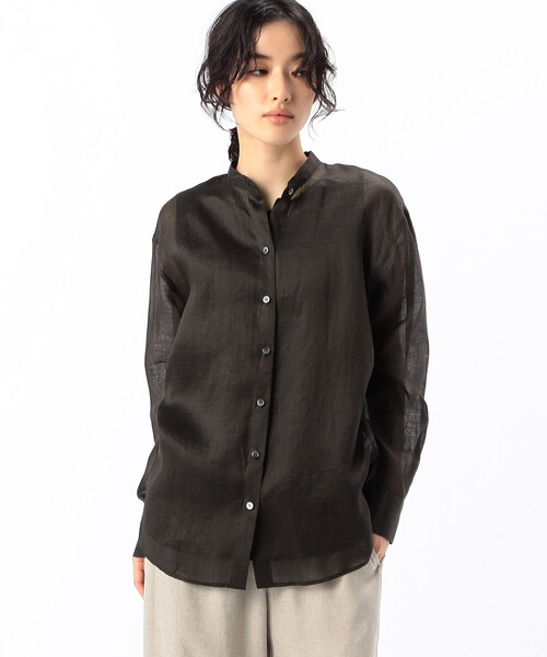 Gabardine K.T(ギャバジンケーティー)の「〔 +サイズ 〕 シアー ラミー麻 バンドカラーシャツ(シャツ/ブラウス・レディース・ブラック/ホワイト・15号)」の8枚目の写真