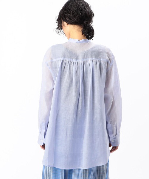 Gabardine K.T(ギャバジンケーティー)の「〔 +サイズ 〕 シアー ラミー麻 バンドカラーシャツ(シャツ/ブラウス・レディース・ブラック/ホワイト・15号)」の13枚目の写真