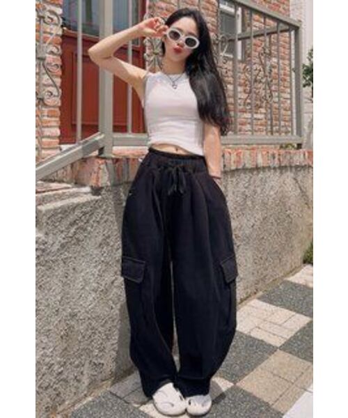 A NOTHING(アナッシング)の「H-T CARGO BALLOON SWEAT PANTS (Black)(スウェットパンツ・レディース・その他・LARGE/MEDIUM)」の12枚目の写真