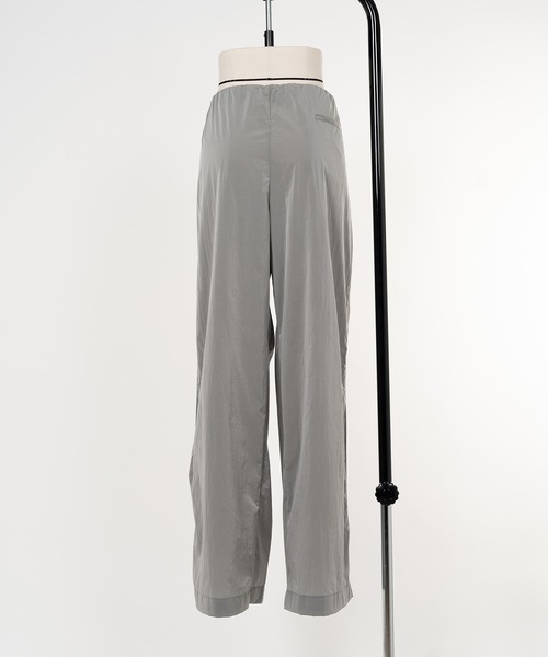 KEISUKEYOSHIDA(ケイスケヨシダ)の「Tightly Gathered Sports Pants(スウェットパンツ・レディース・グレー/ネイビー・S)」の13枚目の写真