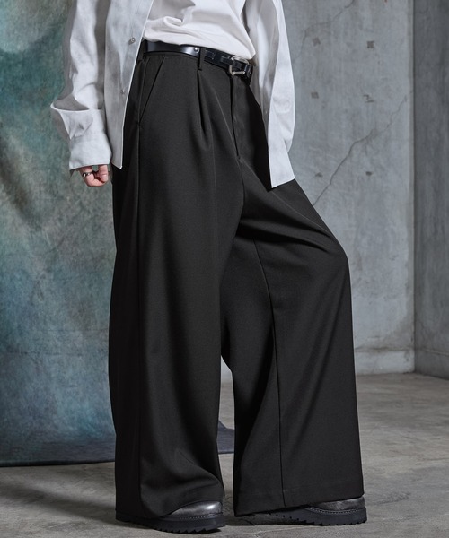 SERACE（セラス）の「【SERACE】One tuck drape wide straight slacks / 1タックドレープワイドストレートスラックス（スラックス・メンズ・ライトグレー/ブラック/チャコールグレー・L/M/S）」の10枚目の写真