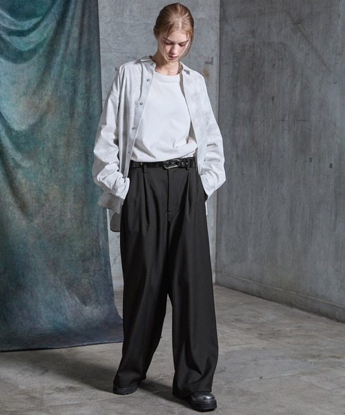 SERACE（セラス）の「【SERACE】One tuck drape wide straight slacks / 1タックドレープワイドストレートスラックス（スラックス・メンズ・ライトグレー/ブラック/チャコールグレー・L/M/S）」の19枚目の写真