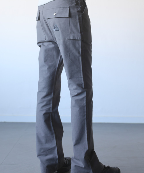 HEISAN(ハイサン)の「スナップボタンブーツカットパンツチャコール(その他パンツ・レディース・その他・SMALL/MEDIUM/LARGE)」の2枚目の写真