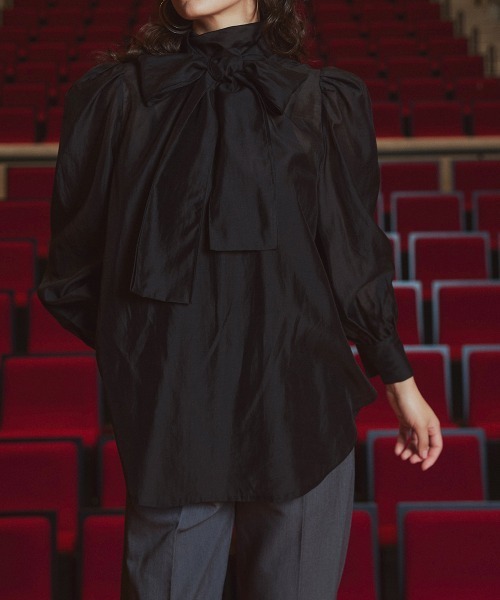 Callarus（カラルス）の「＜単品＞シアーボイルボウタイリボンデザインブラウス〔Callarus〕（シャツ/ブラウス・レディース・ホワイト×ブラック/ブラック/オフホワイト・S/M/L/LL/3L）」の17枚目の写真