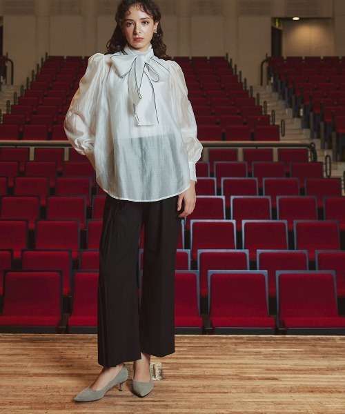 Callarus（カラルス）の「＜単品＞シアーボイルボウタイリボンデザインブラウス〔Callarus〕（シャツ/ブラウス・レディース・ホワイト×ブラック/ブラック/オフホワイト・S/M/L/LL/3L）」の5枚目の写真