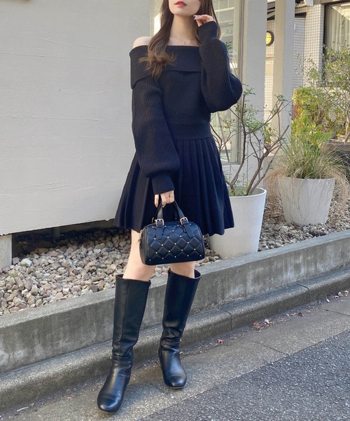 INGNI（イング）の「オフショルニットワンピース（ワンピース・レディース・グレー/ブラック/アイボリー・M）」の9枚目の写真