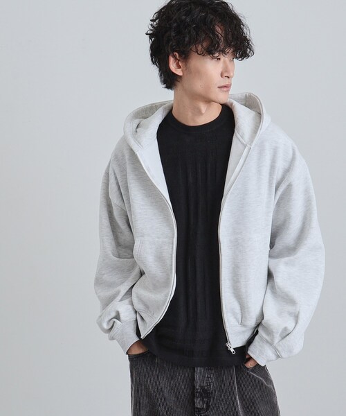 tk.TAKEO KIKUCHI（ティーケータケオキクチ）の「ボリュームスリーブジップパーカ（パーカー・メンズ・グレー系4/ブラック/モスグリーン・02/03）」の2枚目の写真