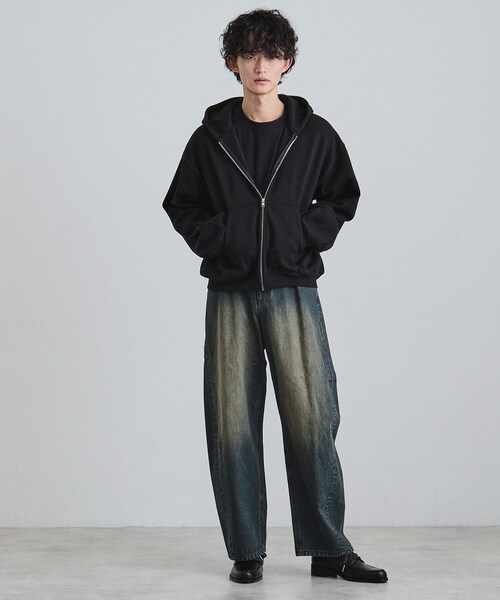 tk.TAKEO KIKUCHI（ティーケータケオキクチ）の「ボリュームスリーブジップパーカ（パーカー・メンズ・グレー系4/ブラック/モスグリーン・02/03）」の5枚目の写真