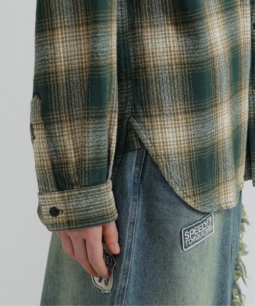 AVIREX（アヴィレックス）の「OMBRE CHECK SHIRT（シャツ/ブラウス・レディース・バーガンディー/グリーン/チャコールグレー・F）」の16枚目の写真