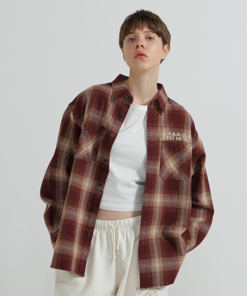 AVIREX（アヴィレックス）の「OMBRE CHECK SHIRT（シャツ/ブラウス・レディース・バーガンディー/グリーン/チャコールグレー・F）」の4枚目の写真