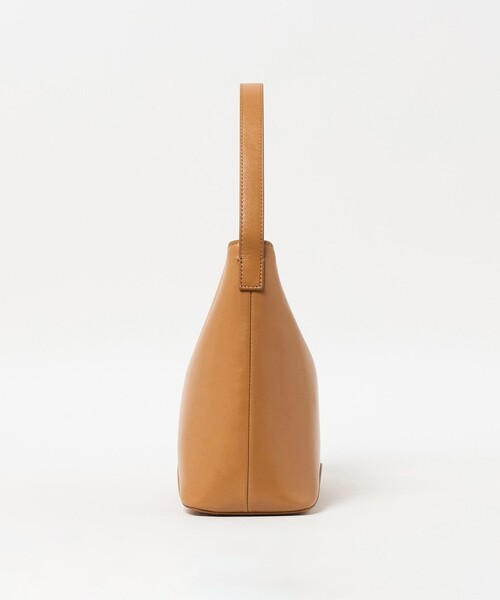 OSOI(オソイ)の「<OSOI>EGG MINI バッグ MAPLE(ショルダーバッグ・レディース・ブラウン系・FREE)」の7枚目の写真