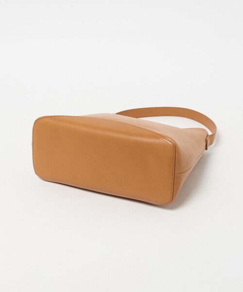 OSOI(オソイ)の「<OSOI>EGG MINI バッグ MAPLE(ショルダーバッグ・レディース・ブラウン系・FREE)」の11枚目の写真