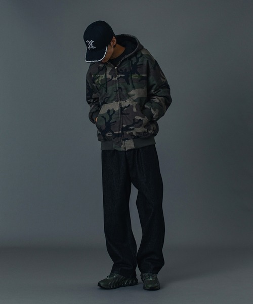XLARGE（エクストララージ）の「STAR LOGO DENIM PANTS（デニムパンツ・メンズ・インディゴブルー/ブラック・30inch/32inch/34inch/36inch）」の4枚目の写真