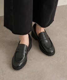 Omekashi（オメカシ）の「コインローファー（ローファー）」