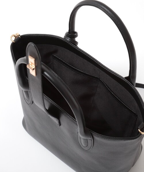 NOLLEY’S(ノーリーズ)の「HINERIフラップトートバッグ(トートバッグ・レディース・ブラック/ライトベージュ・FREE)」の3枚目の写真