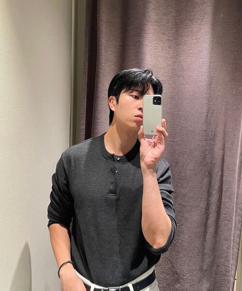 DECOROSO（デコローゾ）の「ディマコットンヘンリーネック長袖Tシャツ[チャコール]（Tシャツ/カットソー・メンズ・その他・01/02）」の8枚目の写真