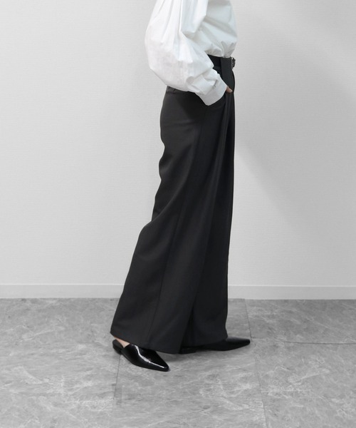 THE CELL.（ザセルドット）の「ポインテッドトゥスリッポンサンダル　POINTED TOE SLIP-ON SANDALS（サンダル・レディース・ブラック/ブラウン・37/39/35）」の18枚目の写真