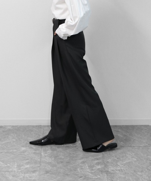THE CELL.（ザセルドット）の「ポインテッドトゥスリッポンサンダル　POINTED TOE SLIP-ON SANDALS（サンダル・レディース・ブラック/ブラウン・37/39/35）」の19枚目の写真