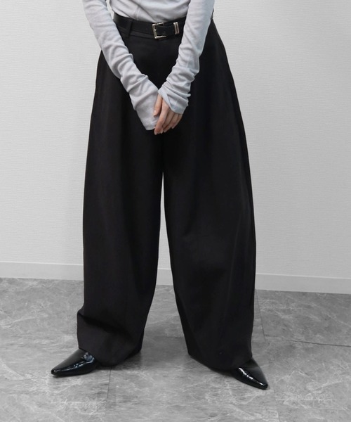 THE CELL.（ザセルドット）の「ポインテッドトゥスリッポンサンダル　POINTED TOE SLIP-ON SANDALS（サンダル・レディース・ブラック/ブラウン・37/39/35）」の21枚目の写真