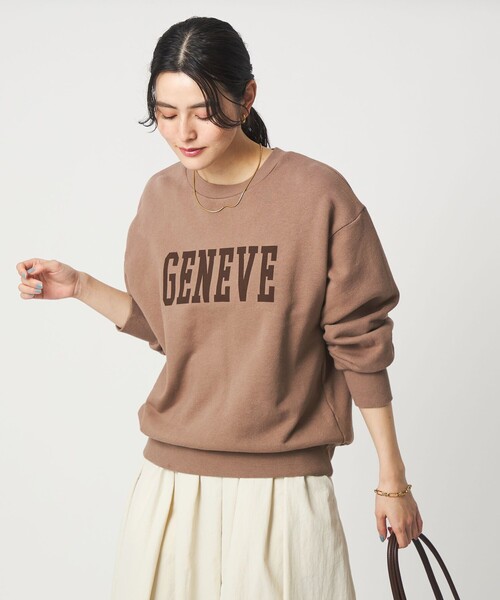 green label relaxing（グリーンレーベルリラクシング）の「フェード カレッジ ロゴ スウェット プルオーバー（スウェット・レディース・ダークグレー/オフホワイト/ブラウン系・FREE）」の3枚目の写真