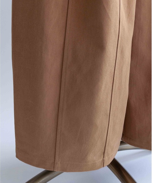 EN NEUME(エンノイム)の「Two-Tuck Barrel Leg Pants(その他パンツ・レディース・ブラック/ベージュ・FREE)」の19枚目の写真