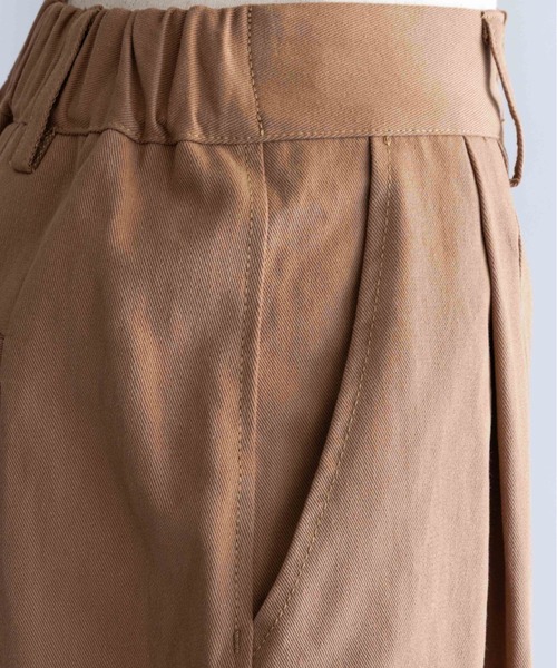 EN NEUME(エンノイム)の「Two-Tuck Barrel Leg Pants(その他パンツ・レディース・ブラック/ベージュ・FREE)」の20枚目の写真