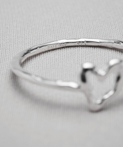 norme(ノーム)の「【SILVER925】ノーム オープン ハート ミニ リング / norme open heart mini ring(リング・レディース・シルバー・M/S/L)」の8枚目の写真