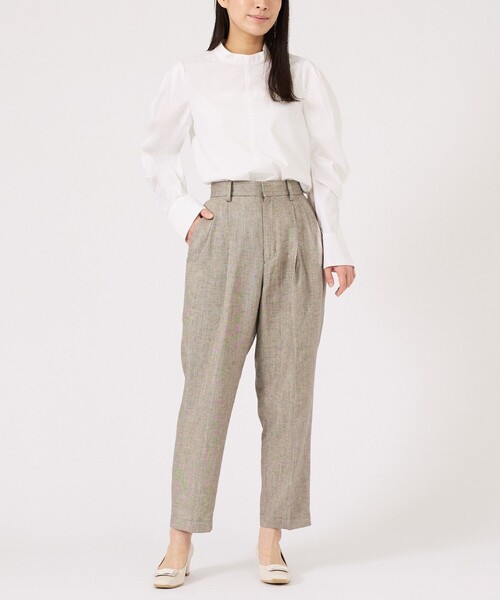 Au BANNISTER（オゥバニスター）の「スクエアモチーフパンプス（パンプス・レディース・ブラック/アイボリー/イエロー・38/37/36/35/39）」の4枚目の写真