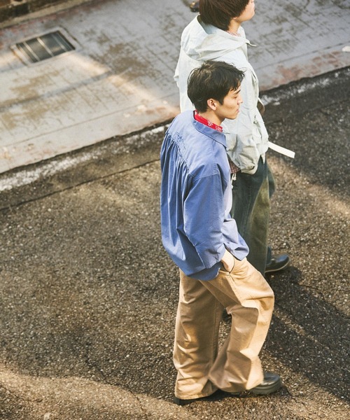 niko and...（ニコアンド）の「半端シャツプルオーバー（シャツ/ブラウス・メンズ・チャコール/ブルー・MEDIUM/LARGE）」の19枚目の写真