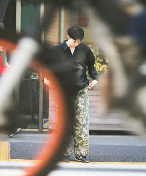 niko and...（ニコアンド）の「半端シャツプルオーバー（シャツ/ブラウス・メンズ・チャコール/ブルー・MEDIUM/LARGE）」の4枚目の写真