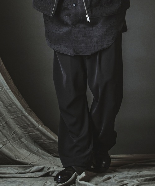 NO ID.(ノーアイディ)の「【NO ID.】Easy Baggy Parachute Trousers / イージー バギー パラシュート トラウザーズ(スラックス・メンズ・ブラック/ストライプ・1/2)」の5枚目の写真