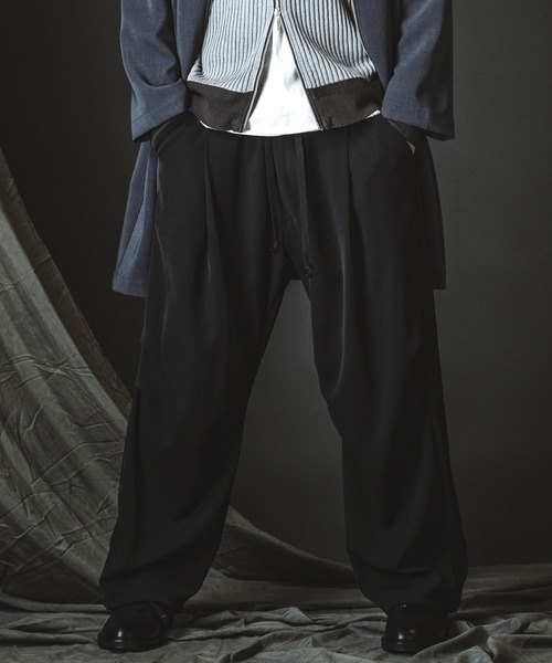 NO ID.(ノーアイディ)の「【NO ID.】Easy Baggy Parachute Trousers / イージー バギー パラシュート トラウザーズ(スラックス・メンズ・ブラック/ストライプ・1/2)」の21枚目の写真