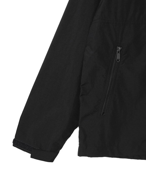 THE NORTH FACE(ザノースフェイス)の「Compact Jacket NPW72530(ナイロンジャケット・レディース・ブラック/ベージュ/カーキ・MEDIUM/X-LARGE/LARGE)」の7枚目の写真