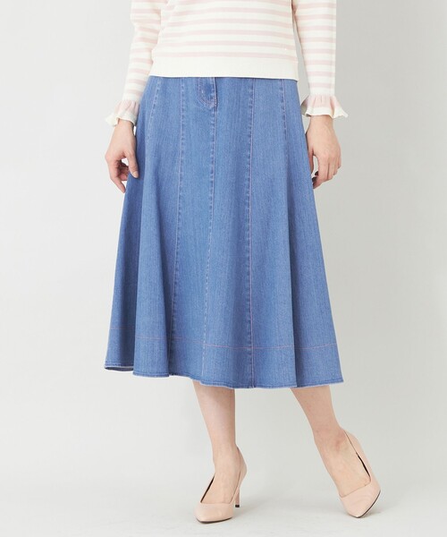 TO BE CHIC(トゥー ビー シック)の「エレガンスデニム パネルスカート(デニムスカート・レディース・ブルー系その他2/ネイビー・40)」の1枚目の写真