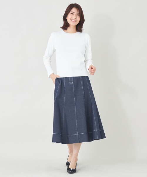 TO BE CHIC(トゥー ビー シック)の「エレガンスデニム パネルスカート(デニムスカート・レディース・ブルー系その他2/ネイビー・40)」の4枚目の写真