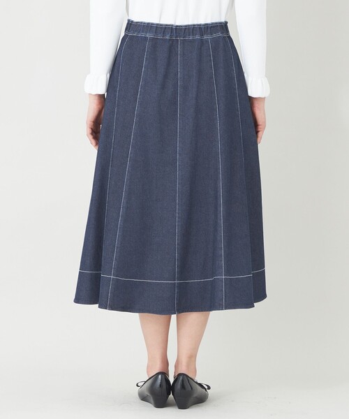 TO BE CHIC(トゥー ビー シック)の「エレガンスデニム パネルスカート(デニムスカート・レディース・ブルー系その他2/ネイビー・40)」の8枚目の写真