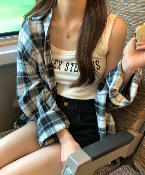 Ritzy(リッツィー)の「オーバーサイス チェックシャツ(シャツ/ブラウス・レディース・ブラック・L/M)」の2枚目の写真