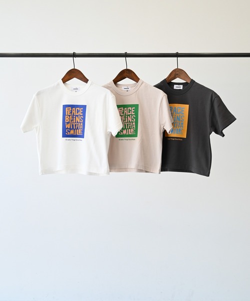 GENERATOR(ジェネレーター)の「GENERATOR/ジェネレーター Peace Begins Tシャツ(Tシャツ/カットソー・キッズ・ホワイト/ベージュ系その他/チャコールグレー・M/L/XL)」の6枚目の写真