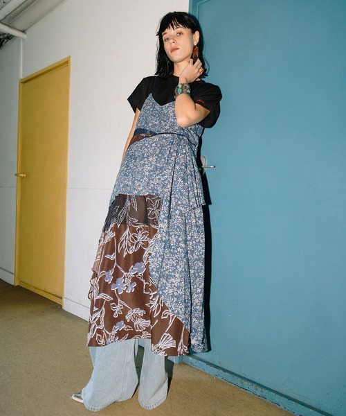 AULA AILA（アウラアイラ）の「コンビネーションキャミドレス（ワンピース・レディース・マルチ/ブラック/ブルー・0）」の7枚目の写真