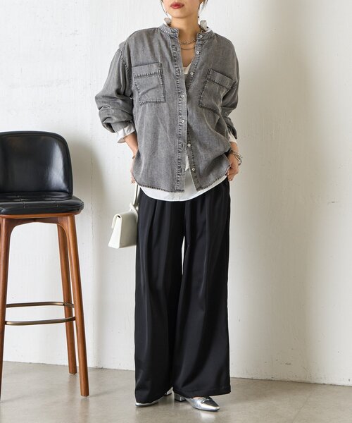 Jena espace merveilleux（ジェナ　エスパスメルヴェイユ）の「バックギャザーデニムシャツ（シャツ/ブラウス・レディース・グレー/サックスブルー/ブルー・FREE）」の5枚目の写真