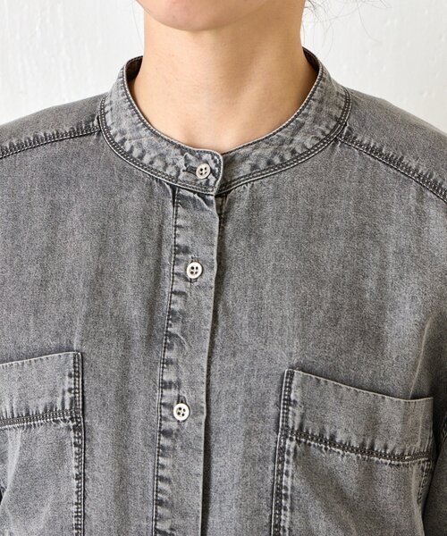 Jena espace merveilleux（ジェナ　エスパスメルヴェイユ）の「バックギャザーデニムシャツ（シャツ/ブラウス・レディース・グレー/サックスブルー/ブルー・FREE）」の20枚目の写真