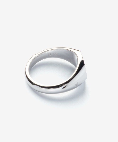 TOM WOOD（トムウッド）の「TOM WOOD Joe Ring Satin トムウッド ジョー サテン シルバー リング（リング・レディース・シルバー・48/54/50）」の5枚目の写真