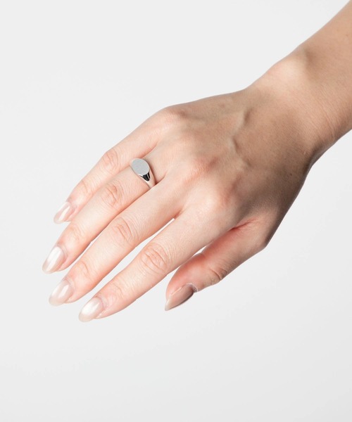 TOM WOOD（トムウッド）の「TOM WOOD Joe Ring Satin トムウッド ジョー サテン シルバー リング（リング・レディース・シルバー・48/54/50）」の3枚目の写真
