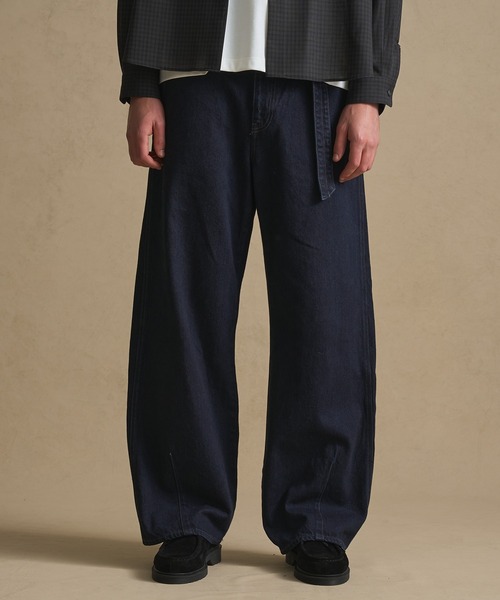 PUBLIC TOKYO（パブリックトウキョウ）の「SHIOTA BASIC ベルテッド /バレル/バレルデニム/ウォッシャブル/岡山デニム/日本製/セットアップ（デニムパンツ・メンズ・ブラック/ダークインディゴブルー・1/3/2）」の3枚目の写真