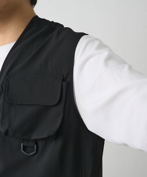 COLONY 2139（コロニートゥーワンスリーナイン）の「フィッシングベスト（ベスト・メンズ・ホワイト/ブラック・MEDIUM/LARGE）」の5枚目の写真