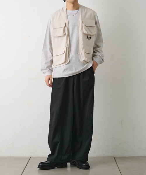 COLONY 2139（コロニートゥーワンスリーナイン）の「フィッシングベスト（ベスト・メンズ・ホワイト/ブラック・MEDIUM/LARGE）」の22枚目の写真